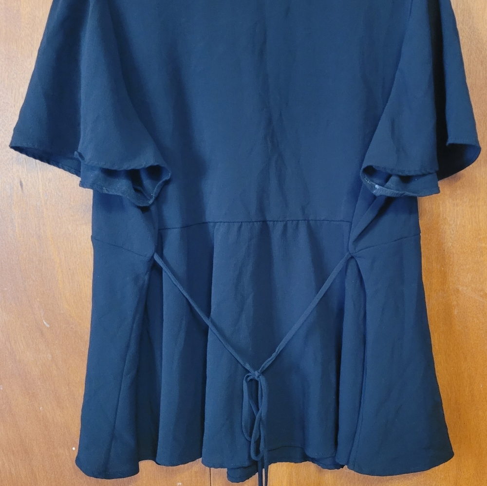 Adara  Top. 2X. - Picture 2 of 2